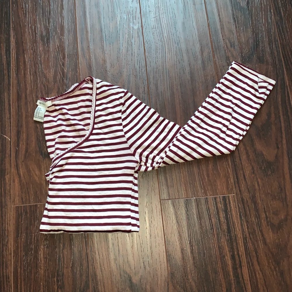 Long sleeve v-neck